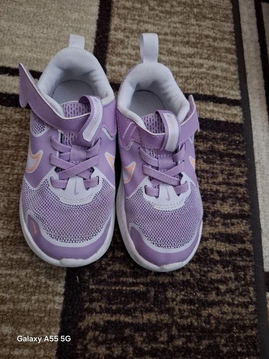 Маратонки за момиче Adidas, Nike