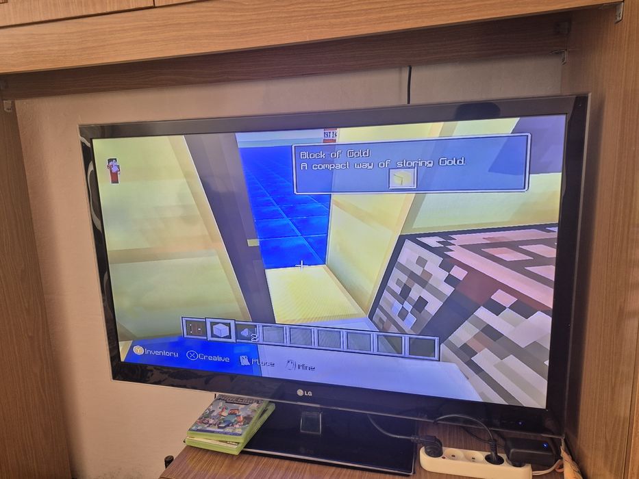 Телевизор LG в хорошем состоянии