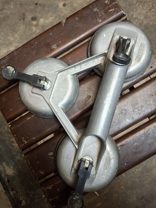 Вакуумни лапи за стъклопакет