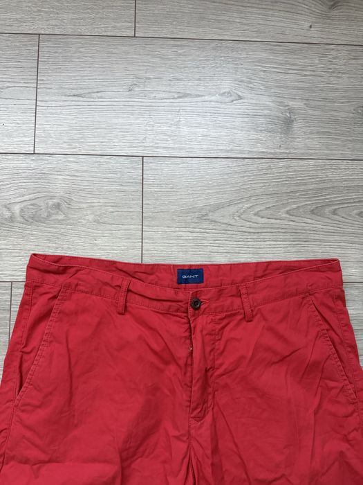 Pantaloni scurti Gant in stare buna