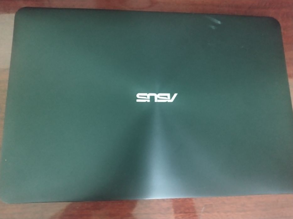 Lap top ASUS x555l