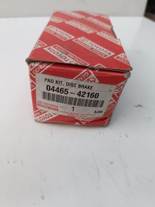 Колодки тормозные передние Toyota Rav4