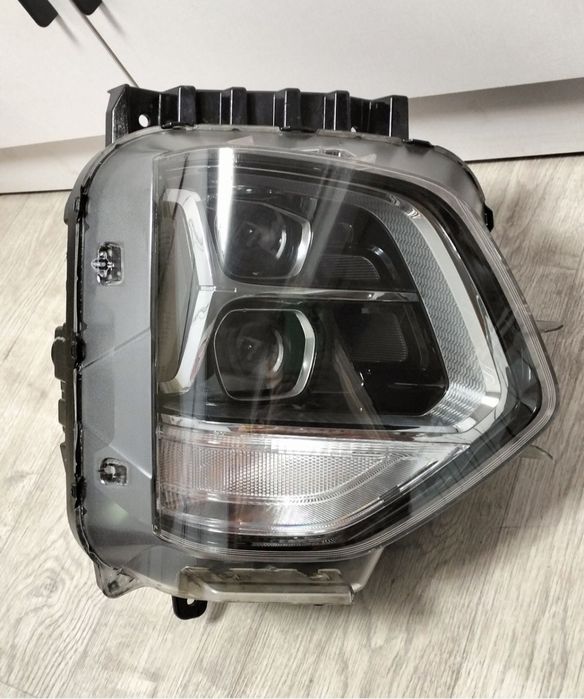 Фар передний Оригиналы