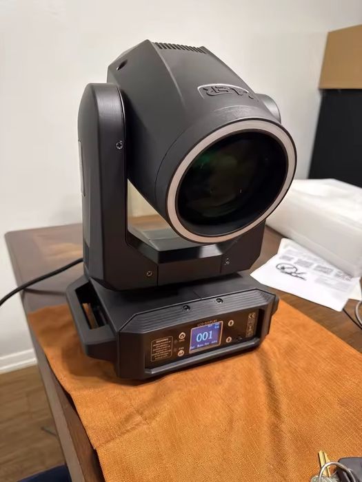 Moving head mini 7R Beam+Spot+Ring 200W LED NOU!