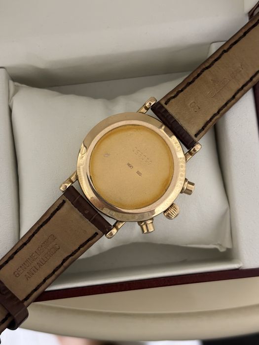 Золотые часы Яшма