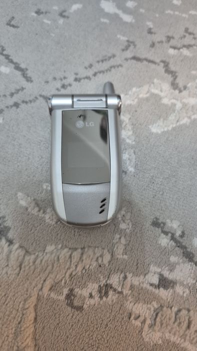 Телефон раскладушка Lg G7120