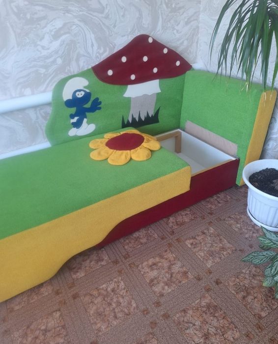 Продам мини диван
