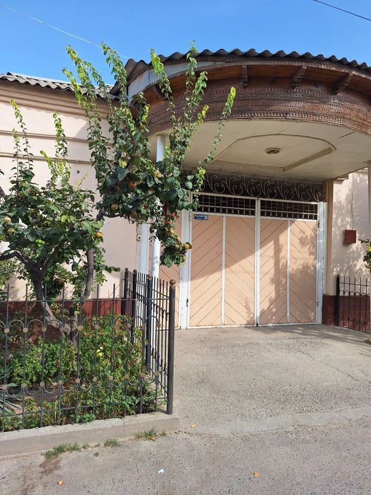 Уй сотилади 12 сотка