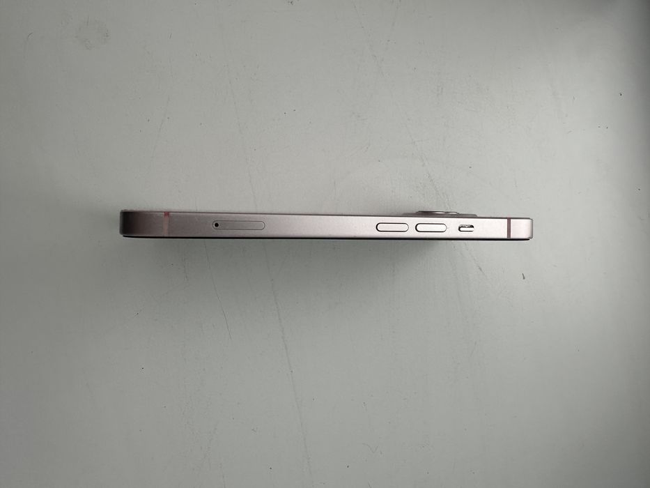 Iphone 13 розовый