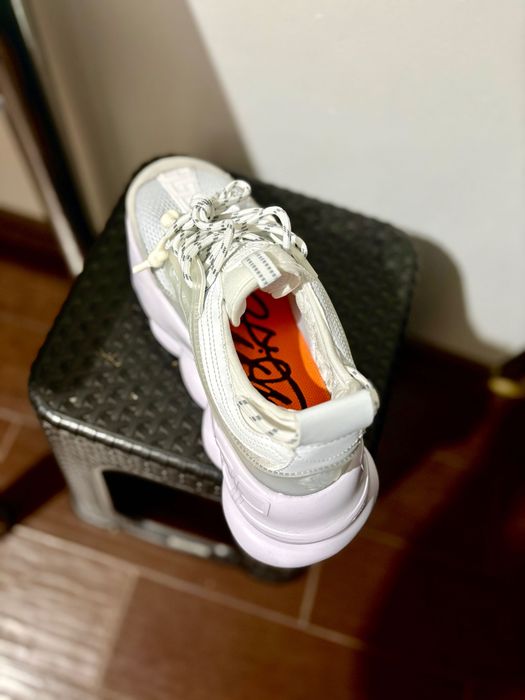 Versace Chain Reaction