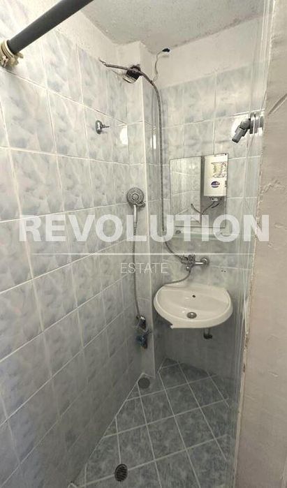 Дава се под наем Тристаен апартамент в Варна, Колхозен пазар - 64 кв.м за 400 € - Снимка #8