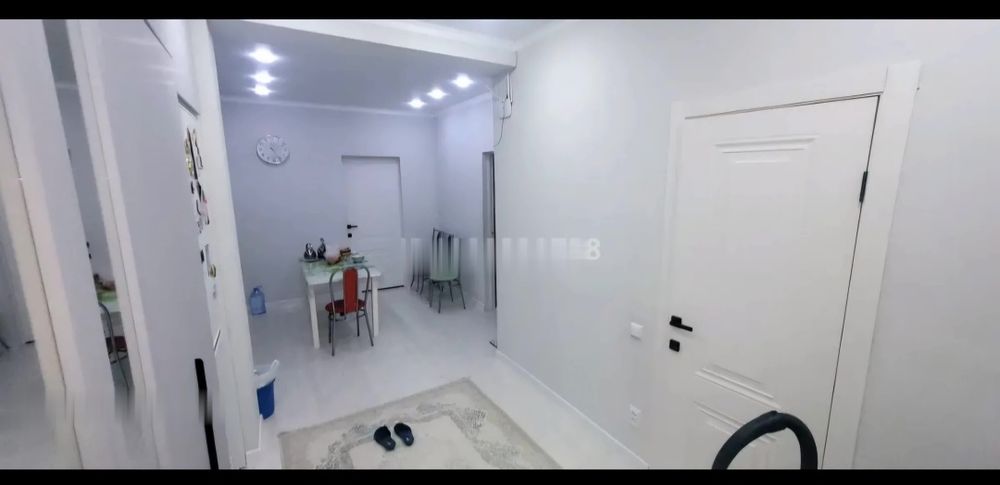 Продаётся 2 комн центр, Вокзал