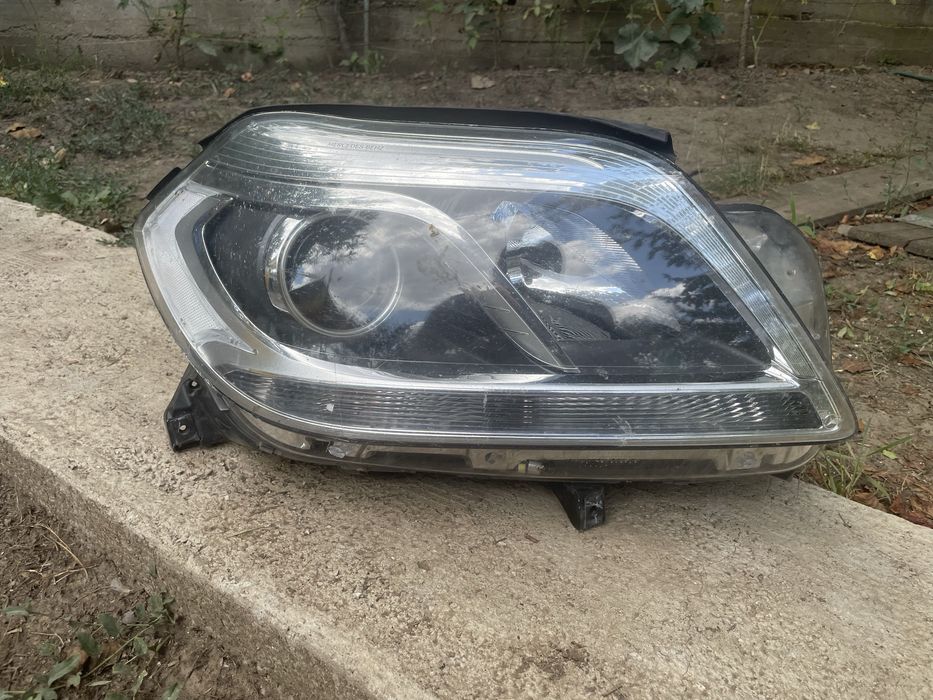 Mercedes-Benz GL-Class 2013-2016 right headlight - Мерцедес десен фар
