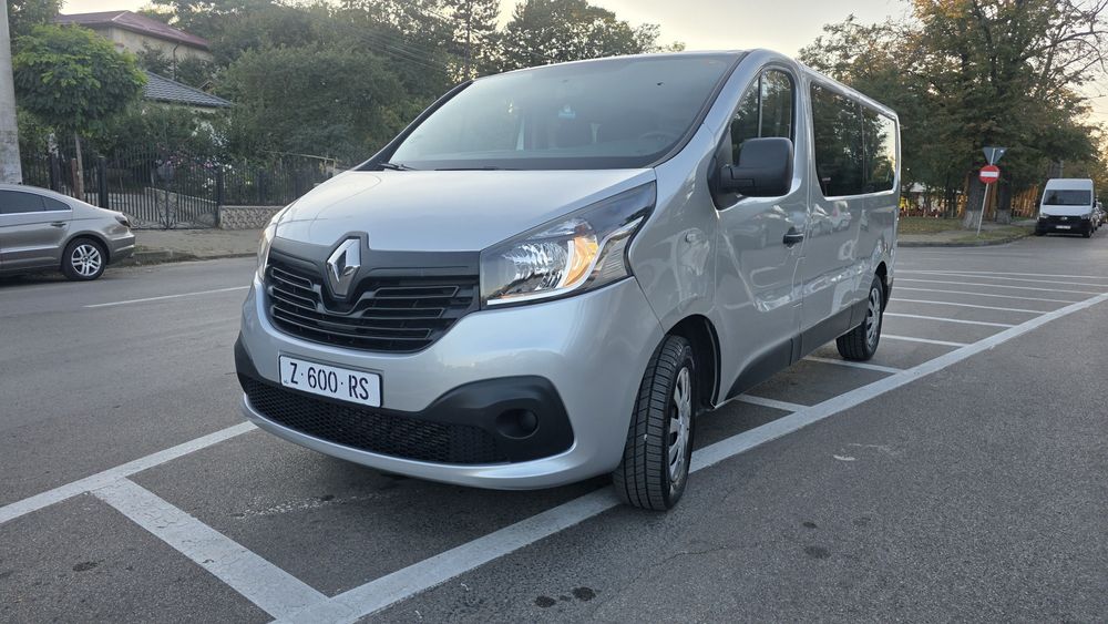Renault Trafic lll 1.6 dCi * An 2018  * 9 Locuri * Extralung * Euro 6 * Cutie Manuala