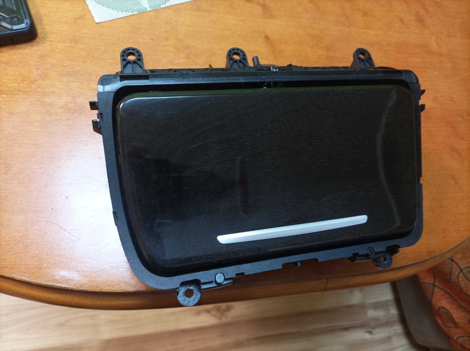 Централна конзола за БМВ Ф-10 - (голема, оригинална)