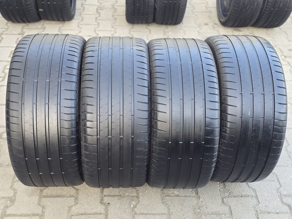 255 35 21 Bridgestone 2 бр.