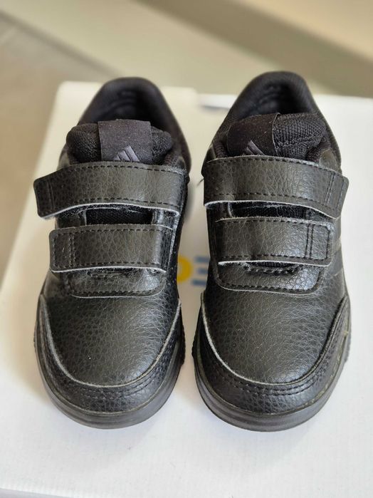 Adidasi Adidas marimea 23