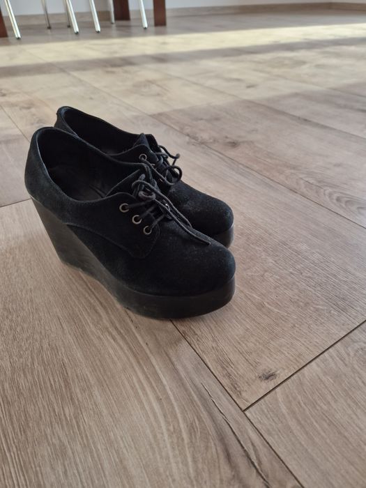 Vând incaltaminte piele