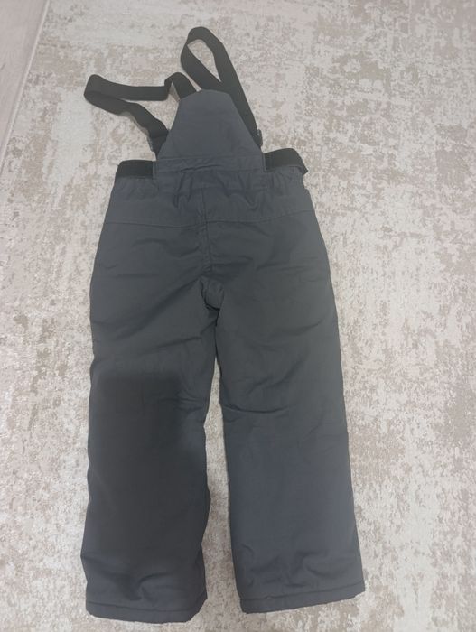 Продам детские болоневые штаны.