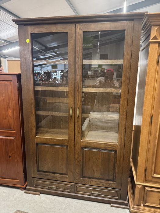 Servanta lemn masiv 200cm h x 130cm L x 42cm l, rafturi sticla, stare impecabila, produs superb calitate top Olanda