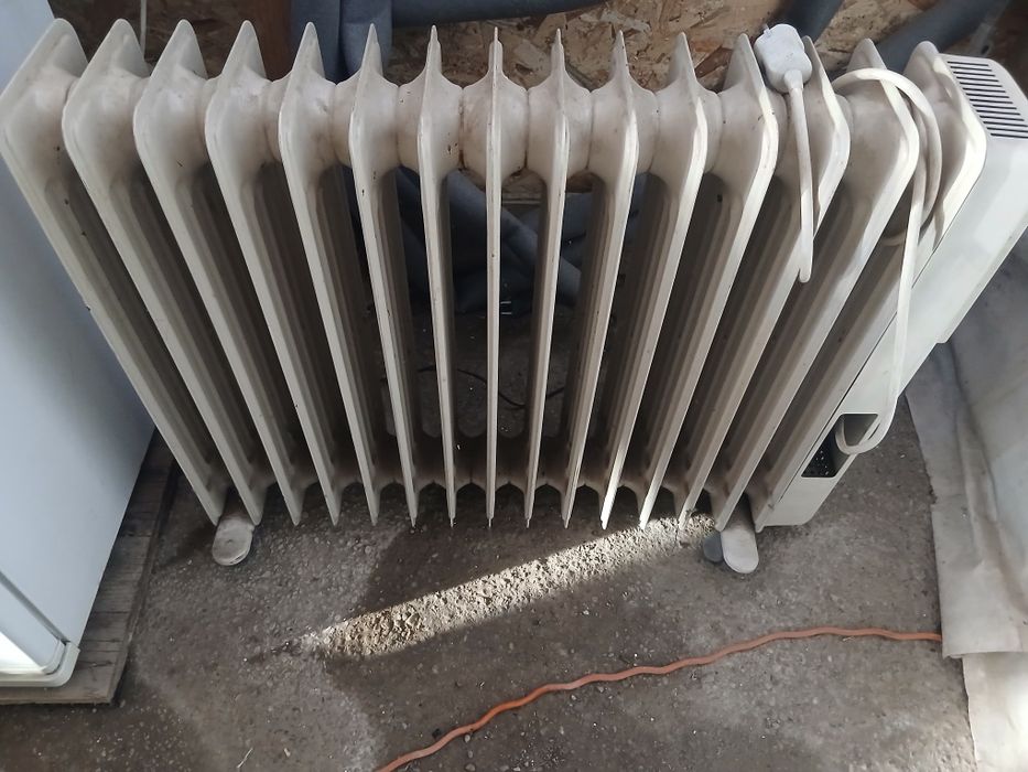 Calorifer de vânzare stare perfecta 220 lei vind calorifer stare de fu