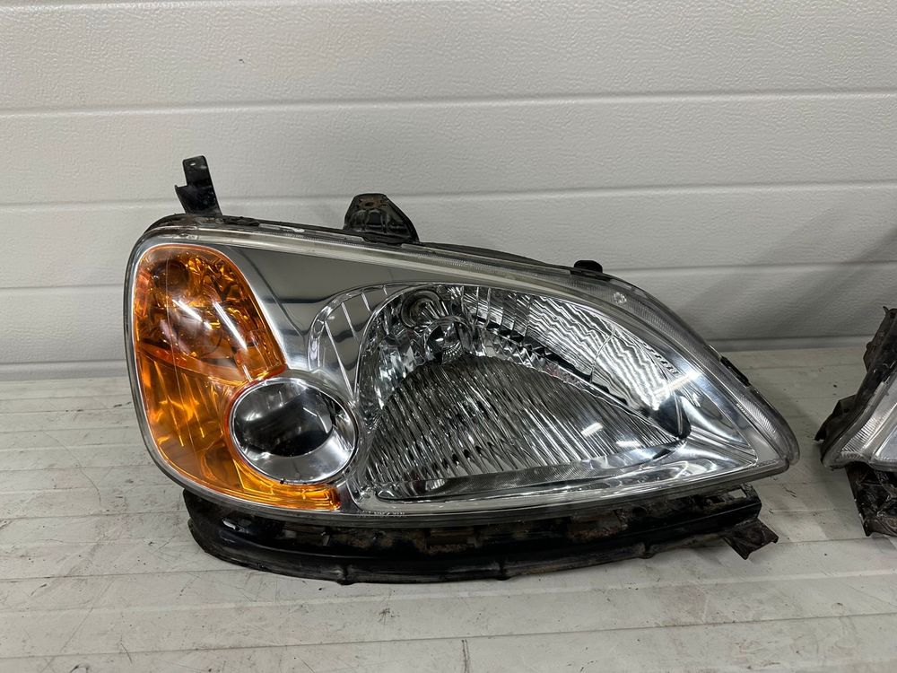 Фарове за хонда сивик 7 гр. Панагюрище • OLX.bg