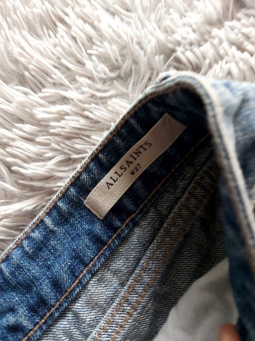 Маркови къси панталони с етикет