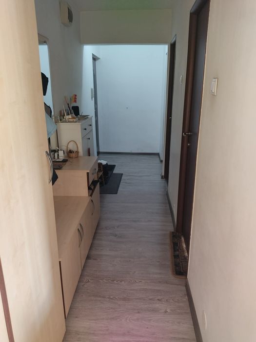 Apartament 3 camere etaj 1/4 ARAD