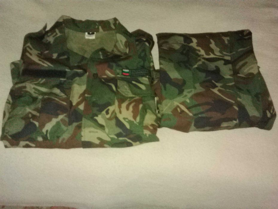 Камуфлажни дрехи с размер 2XL