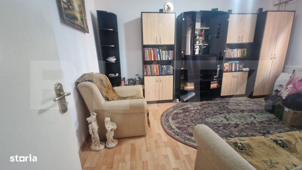 Apartament cu 3 camere Astra, etaj 1, beci, decomandat