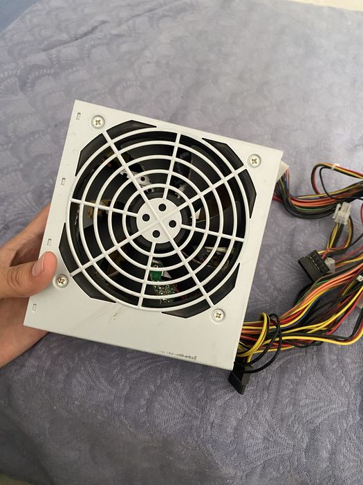 Продаю блок питание fsp atx-400 ватт