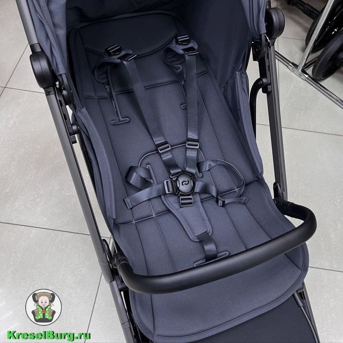 Продам коляску 2 в 1 Carrello Magia
