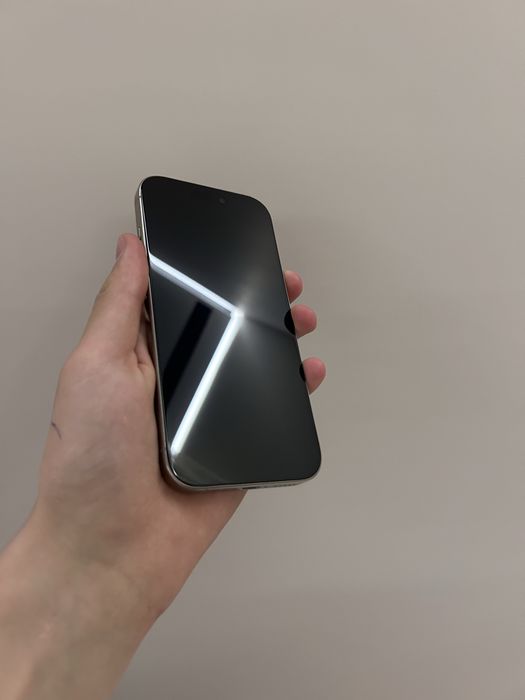 Продам Iphone 16 pro 512gb
