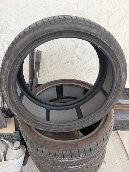 Mercedes-Bens w 223 Pirelli Balon