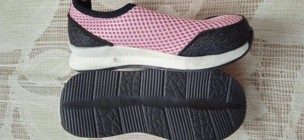 Кросовки сеточки новые