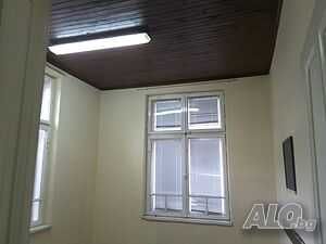 Дава се под наем Офис в Пловдив, Център - 140 кв.м за 765 € - Снимка #1