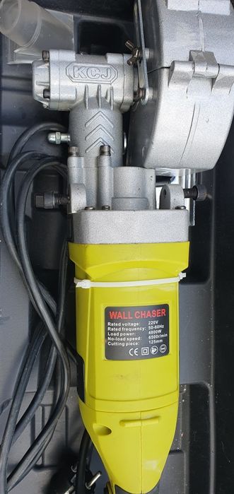 Vând Masina de taiat beton cu 5 discuri