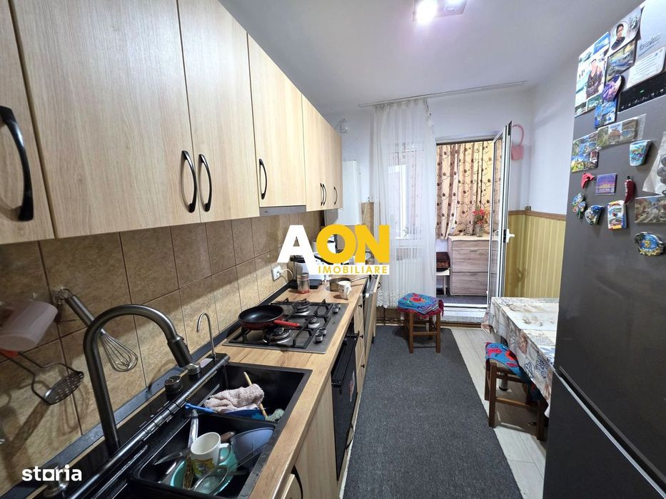Apartament cu 3 camere, parter, boxă, acces curte, Cetate, zona Closca