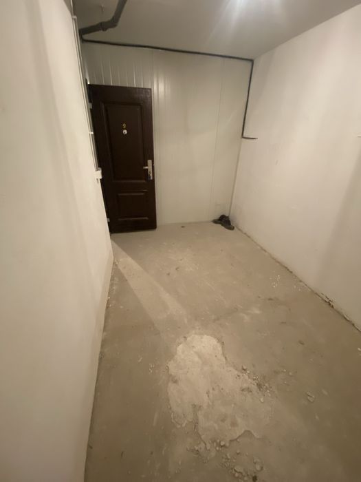 Vand Boxa Spatiu de inchiriat in Palladium Residence Ikeea 9 mp