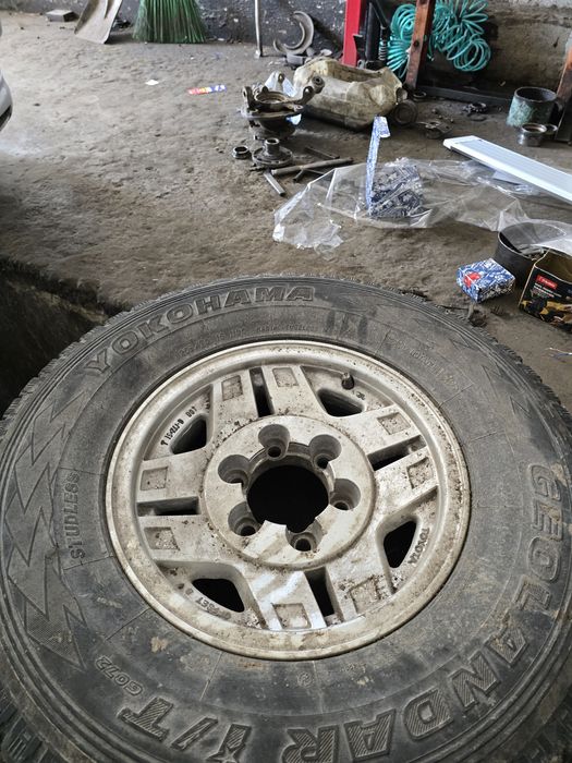 Продаю диски р15 на джип