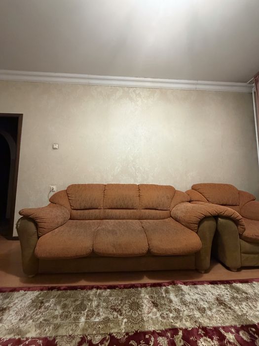Диван и 2 кресла