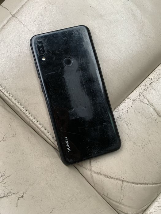 Смартфон Huawei Y6