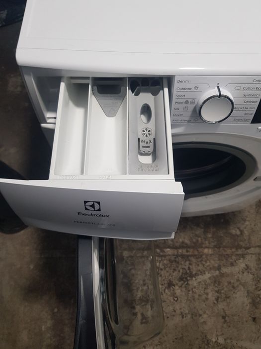 Пералня Electrolux 9 кг,