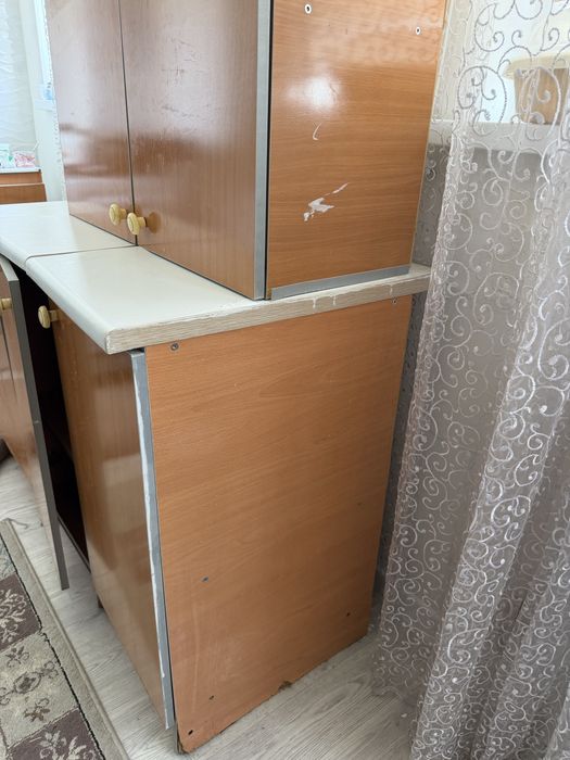 4 тумбочки шкафы, б/у