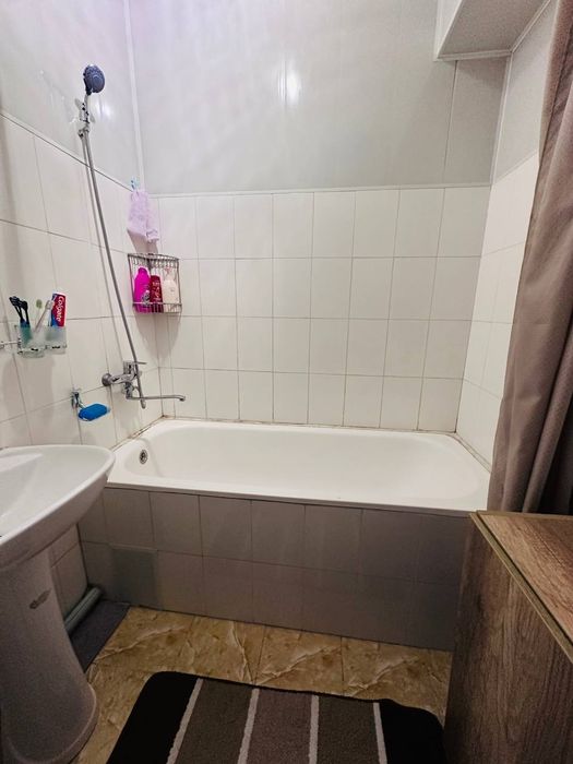 Продаю квартиру 56.4кв 3х комнатный