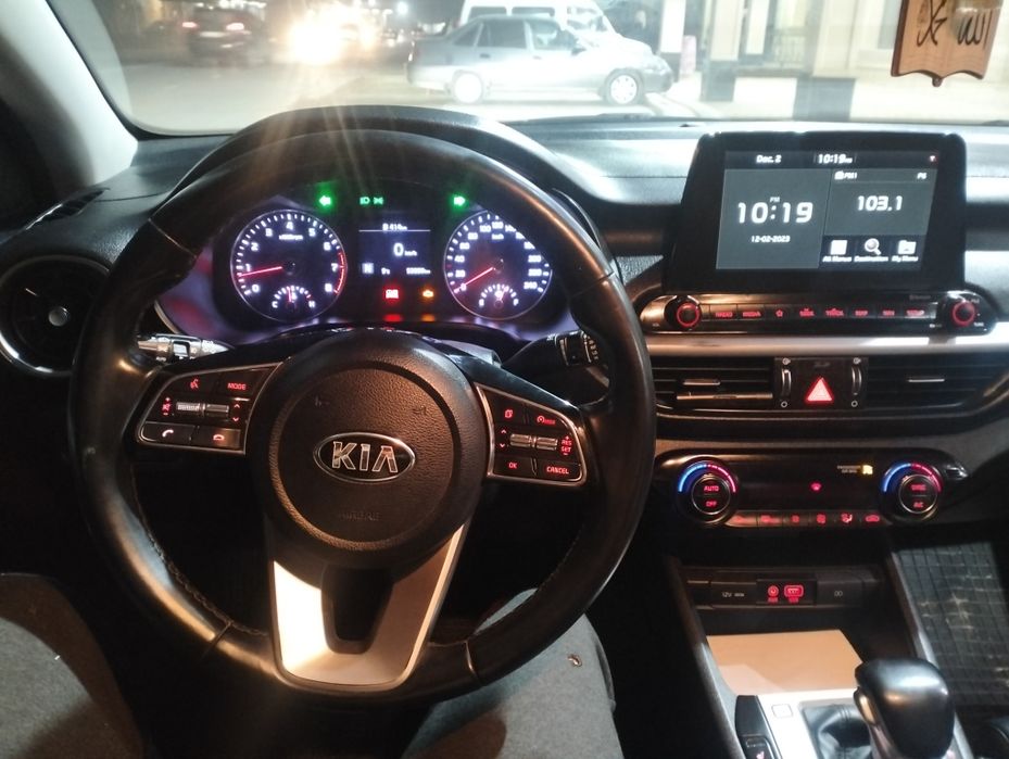 Машина  залогта емес