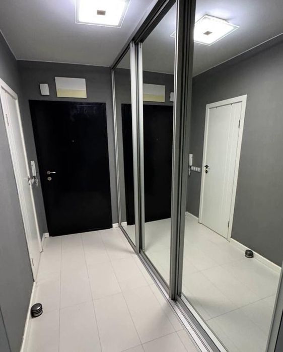 Дава се под наем Тристаен апартамент в София, Гоце Делчев - 76 кв.м за 750 € - Снимка #9