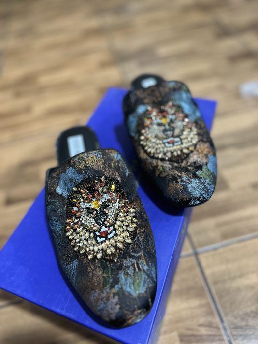 Продам новую обувь