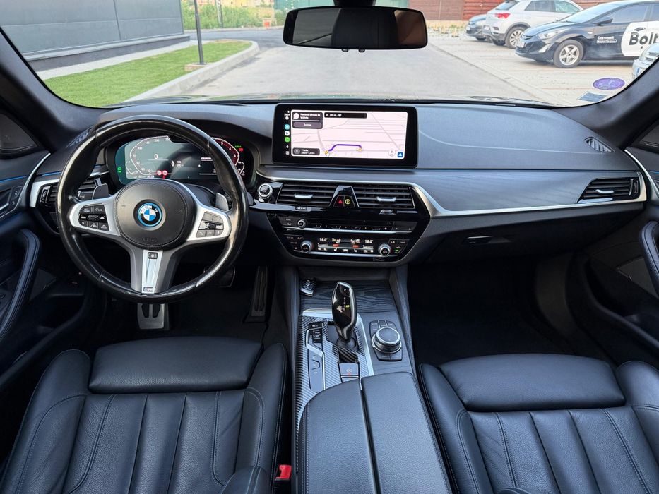 BMW Seria 5 530e Pachet M