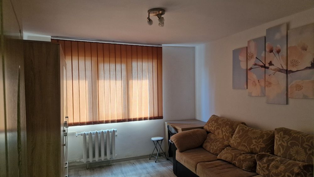 Garsonieră zona Uta, bloc renovat și izolat termic
